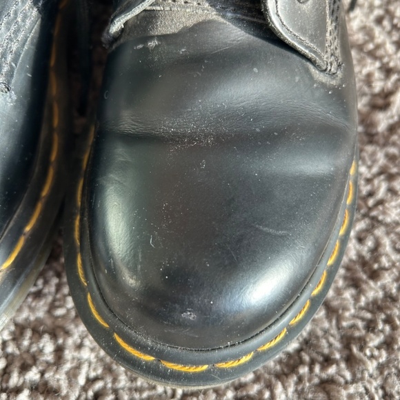 Women's Dr Martens Docs Combat Boots Leather Smooth size 7 - Picture 3 of 6